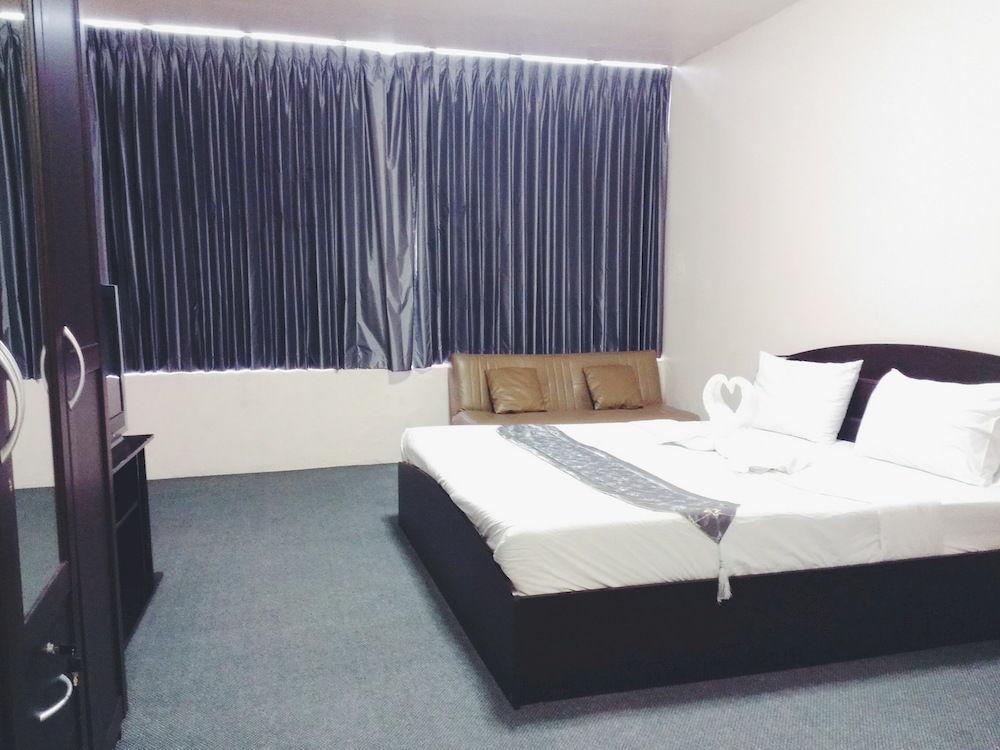 King Royal 2 Hotel Bangkok Bagian luar foto