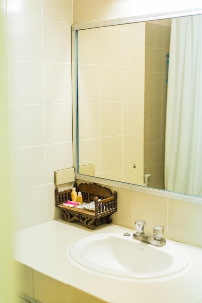 King Royal 2 Hotel Bangkok Bagian luar foto