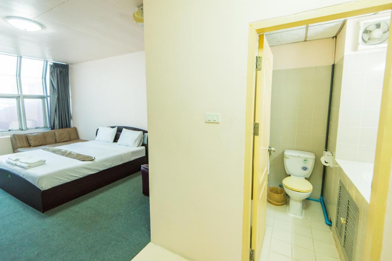 King Royal 2 Hotel Bangkok Bagian luar foto